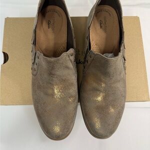 Clarks Brown Flats with Suede Finish